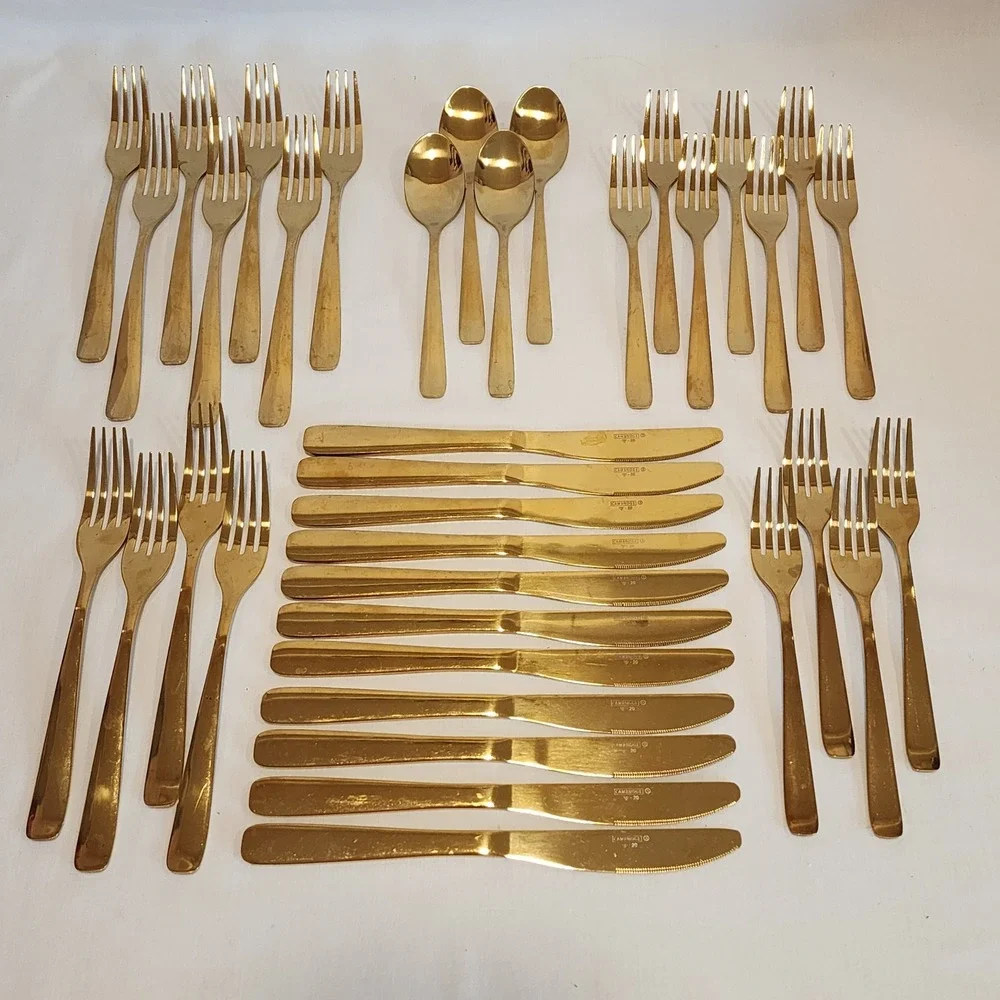 Cambridge Silversmiths Gold Tone Flatware Set V-20 Stainless 37 Piece Collection